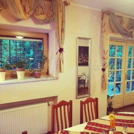Willa Karis Warsaw Ngoại thất bức ảnh