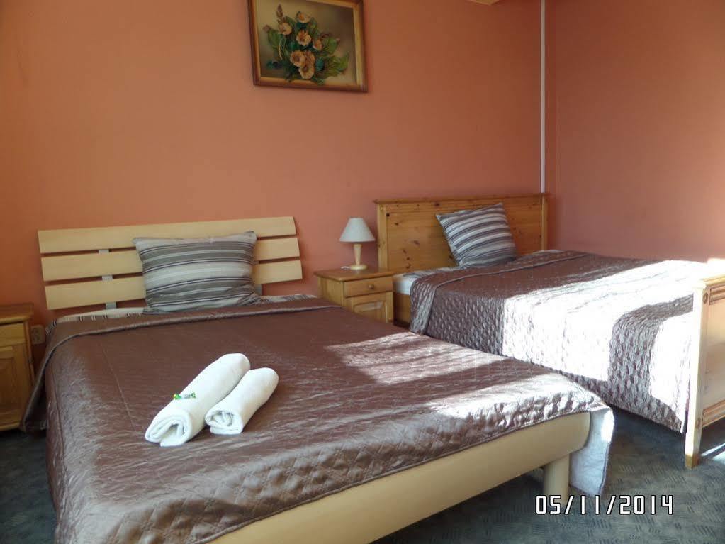 Willa Karis Warsaw Ngoại thất bức ảnh