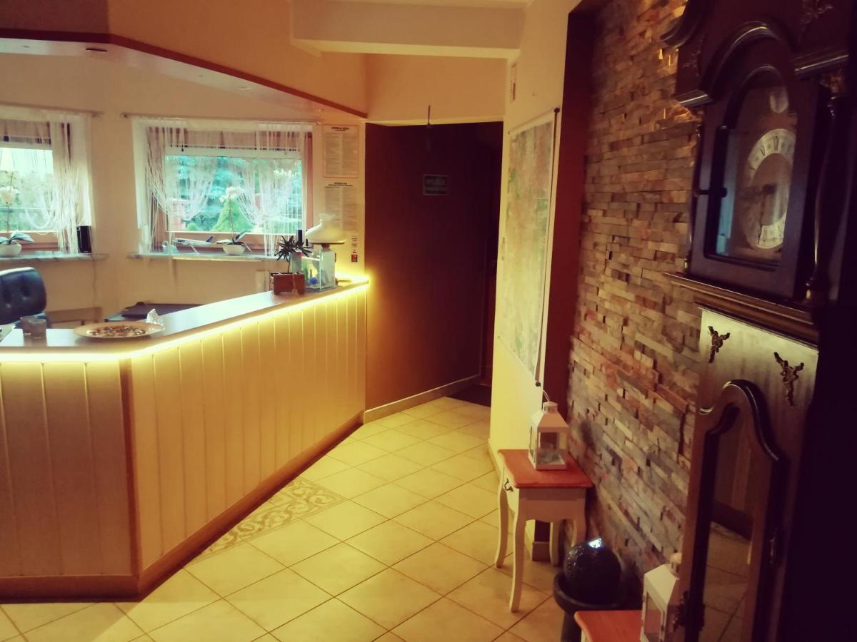 Willa Karis Warsaw Ngoại thất bức ảnh